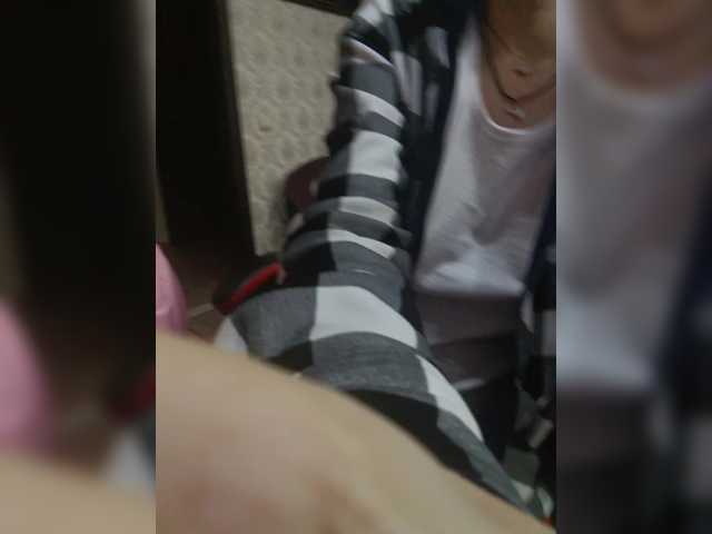 Olik-Pisa's BongaCams show and profile