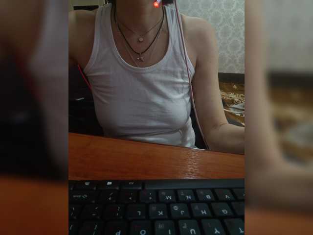 Olik-Pisa's BongaCams show and profile