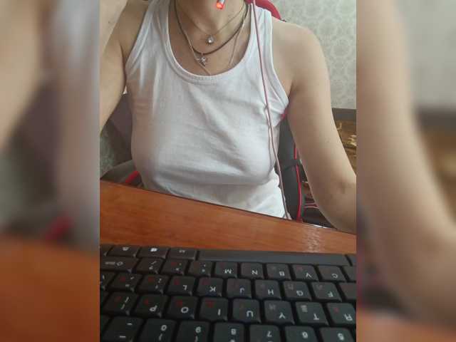 Olik-Pisa's BongaCams show and profile