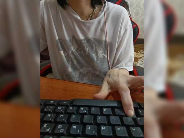 Olik-Pisa's BongaCams show and profile