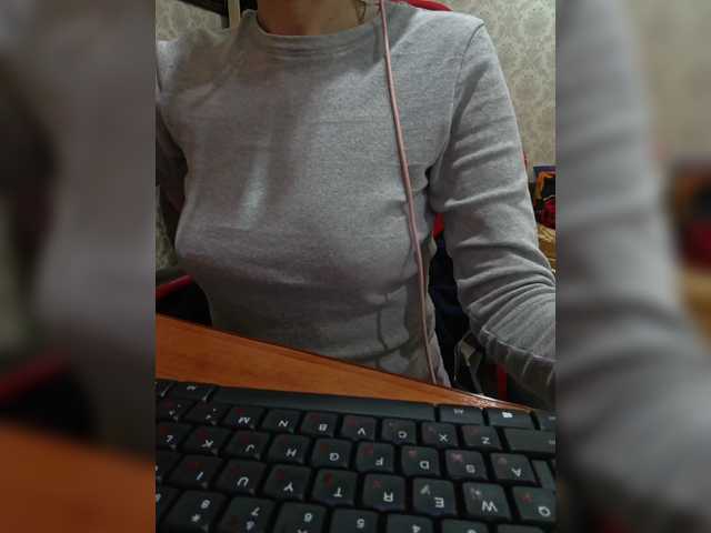 Olik-Pisa's BongaCams show and profile