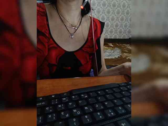 naked_taxi_dispatcher webcam