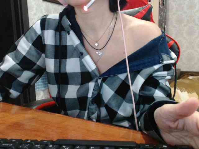 naked_taxi_dispatcher webcam