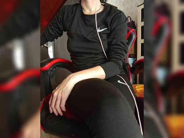 naked_taxi_dispatcher webcam