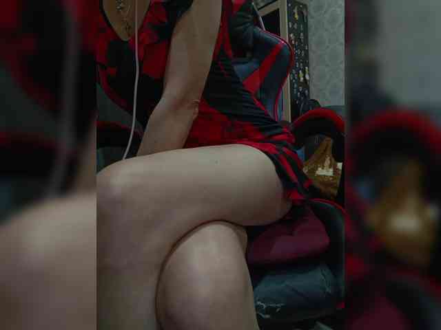 naked_taxi_dispatcher webcam