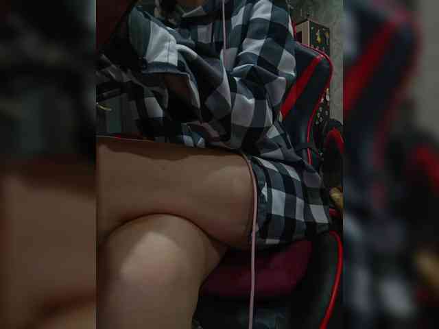 naked_taxi_dispatcher webcam