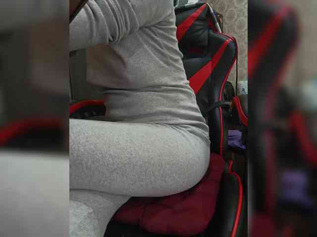 naked_taxi_dispatcher webcam