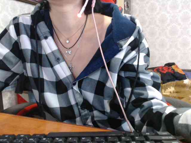 naked_taxi_dispatcher webcam