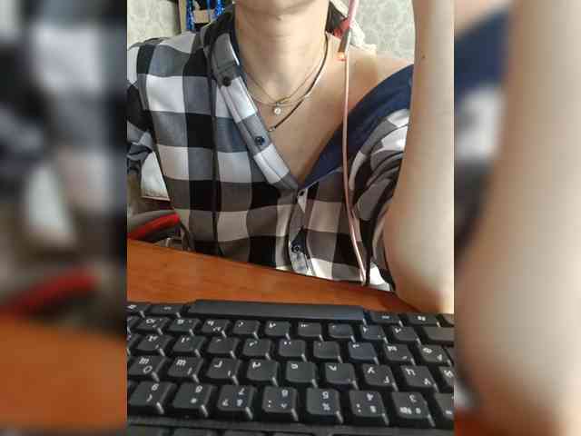 naked_taxi_dispatcher webcam