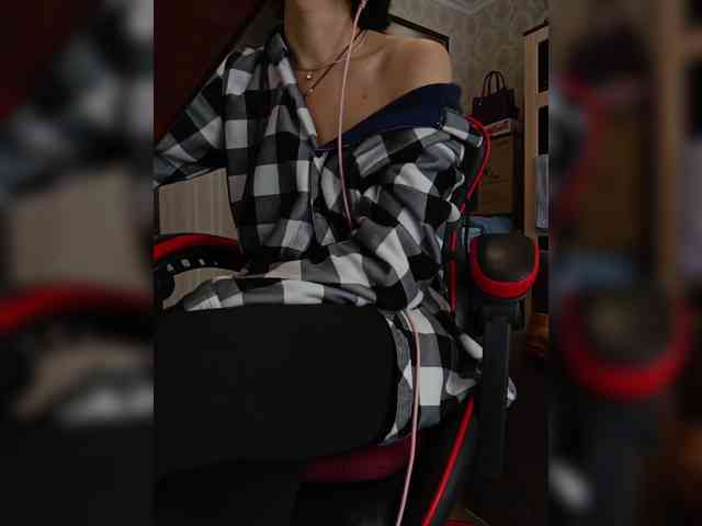 naked_taxi_dispatcher webcam