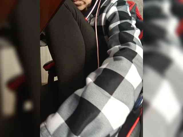 naked_taxi_dispatcher webcam