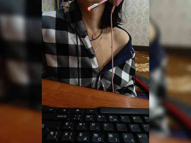 naked_taxi_dispatcher webcam