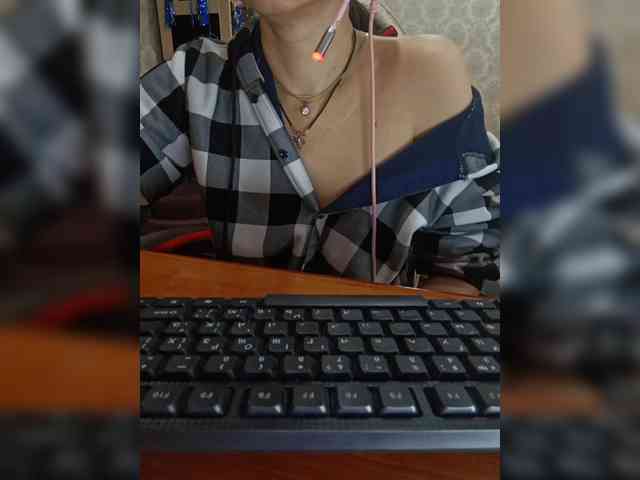 naked_taxi_dispatcher webcam