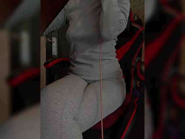 naked_taxi_dispatcher webcam