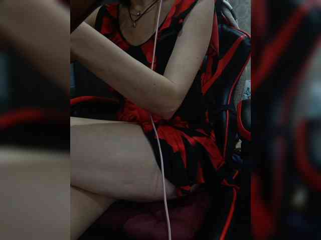 naked_taxi_dispatcher webcam