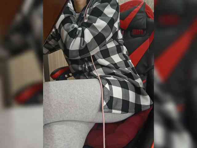 naked_taxi_dispatcher webcam