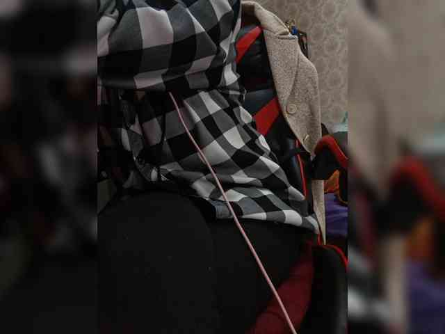 naked_taxi_dispatcher webcam