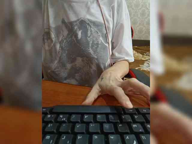 naked_taxi_dispatcher webcam