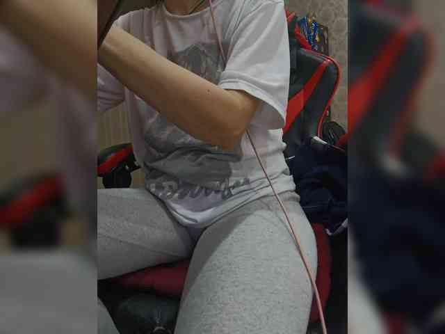 naked_taxi_dispatcher webcam