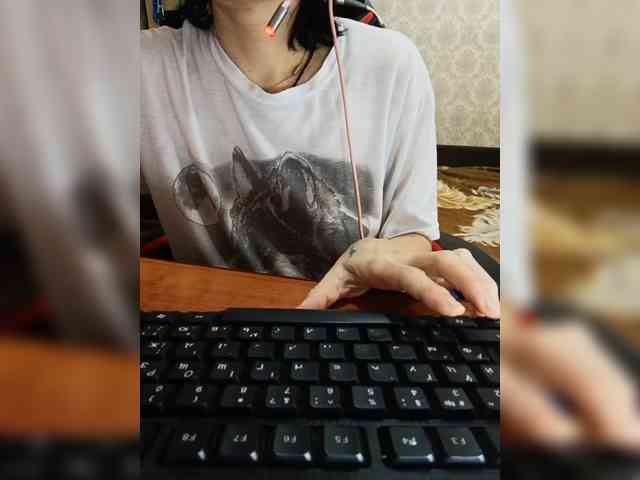 naked_taxi_dispatcher webcam