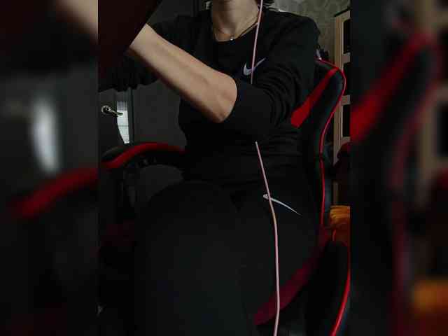 naked_taxi_dispatcher webcam