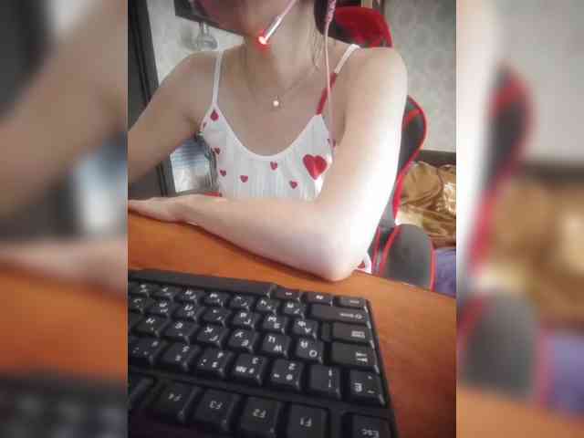 naked_taxi_dispatcher webcam