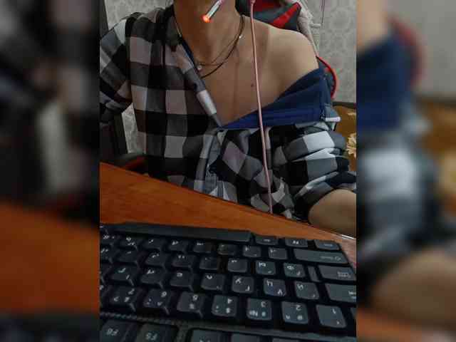 Olik-Pisa Live Webcam on BongaCams