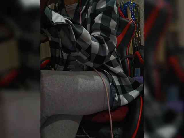 naked_taxi_dispatcher webcam