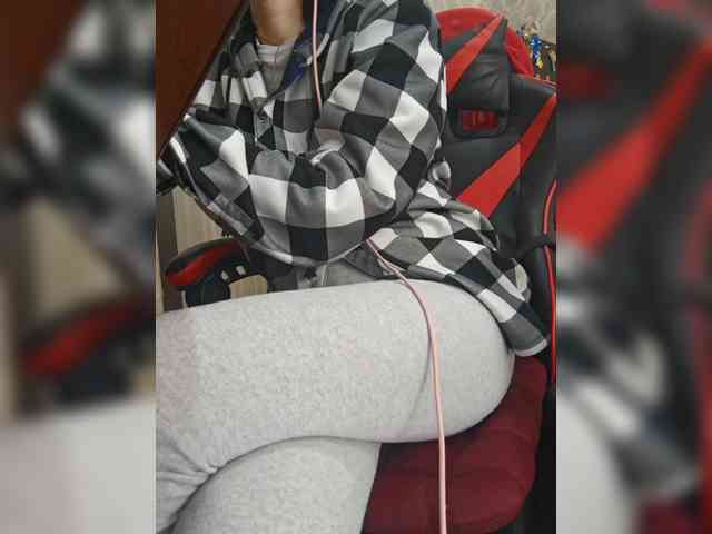 naked_taxi_dispatcher webcam