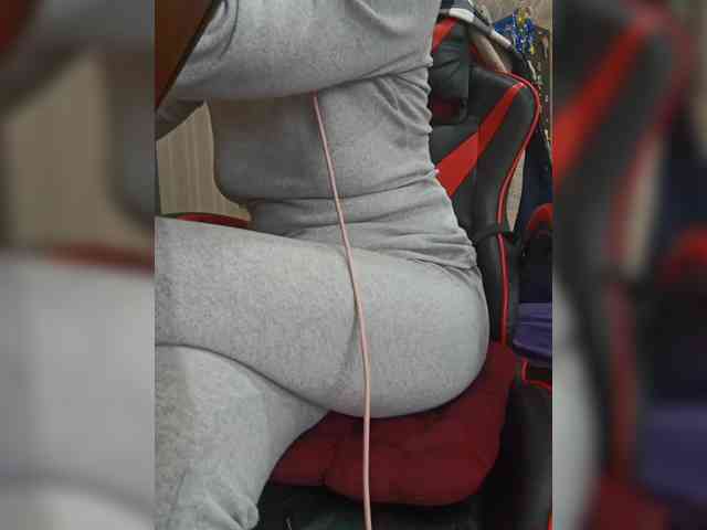 naked_taxi_dispatcher webcam