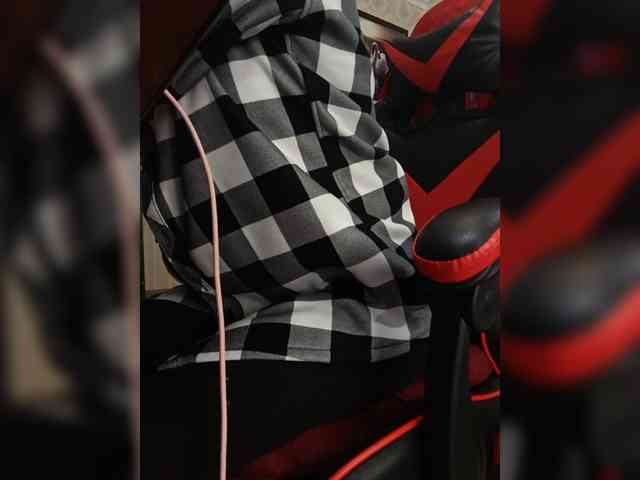 naked_taxi_dispatcher webcam