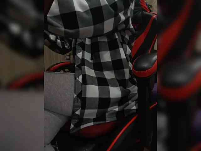 naked_taxi_dispatcher webcam