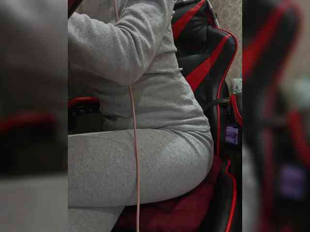 naked_taxi_dispatcher webcam