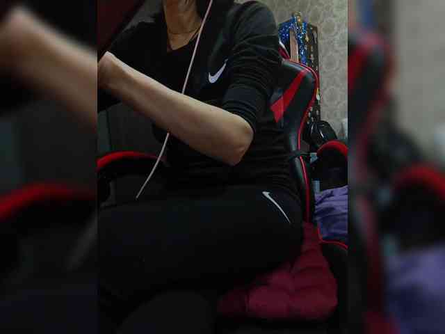 naked_taxi_dispatcher webcam