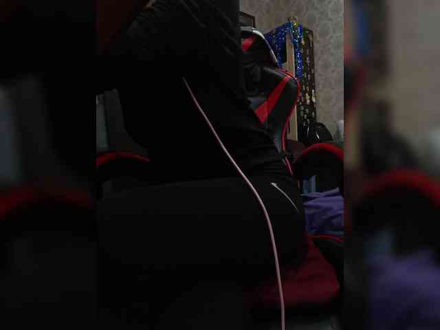 naked_taxi_dispatcher webcam