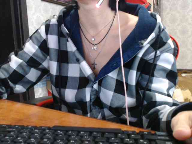 naked_taxi_dispatcher webcam