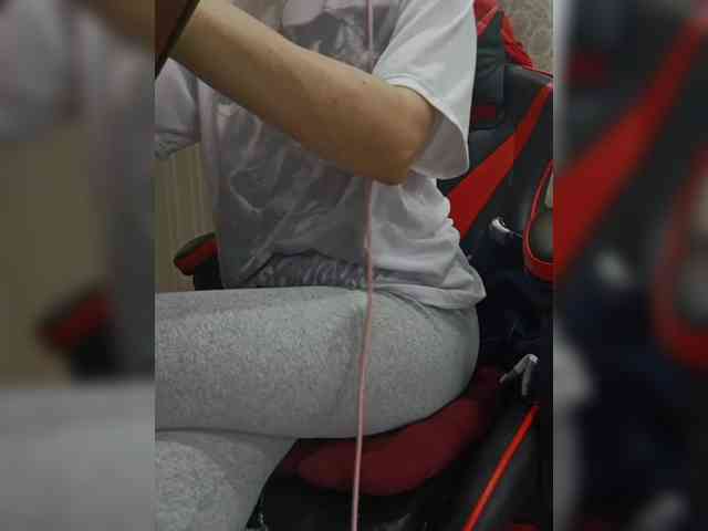 naked_taxi_dispatcher webcam