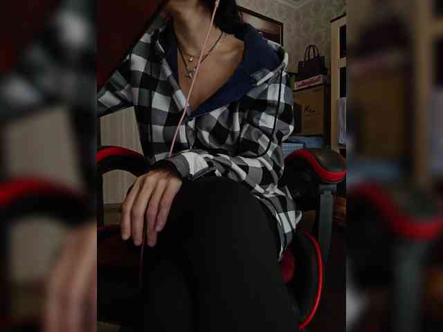 naked_taxi_dispatcher webcam