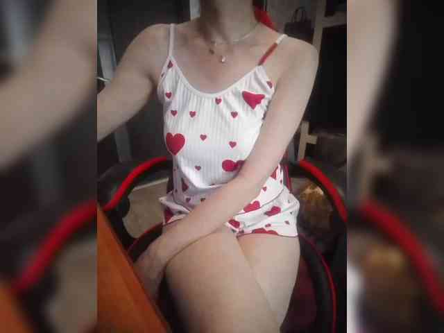 naked_taxi_dispatcher webcam