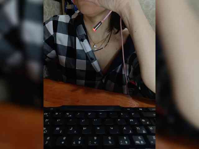 naked_taxi_dispatcher webcam