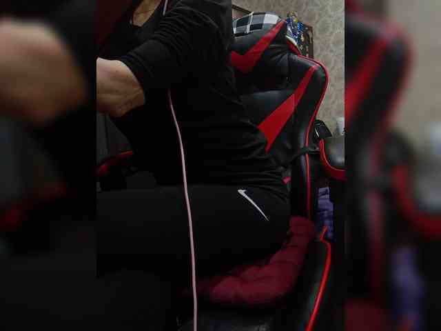 naked_taxi_dispatcher webcam