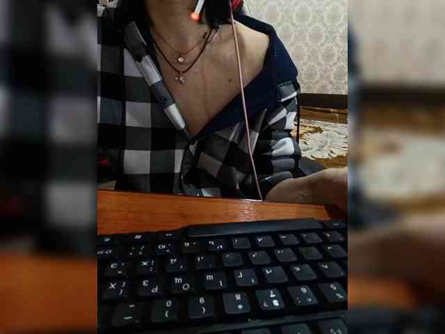 naked_taxi_dispatcher webcam