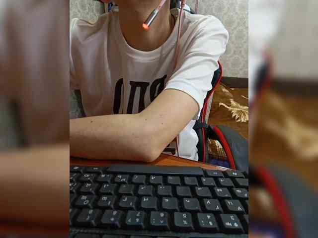 naked_taxi_dispatcher webcam