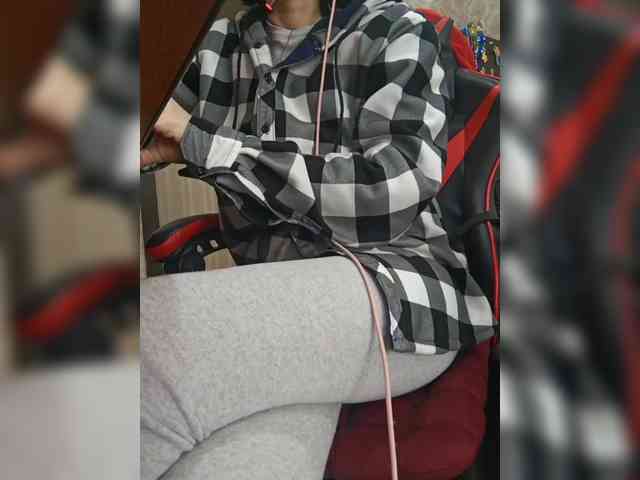 naked_taxi_dispatcher webcam