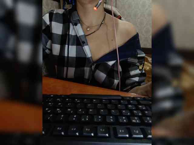 naked_taxi_dispatcher webcam