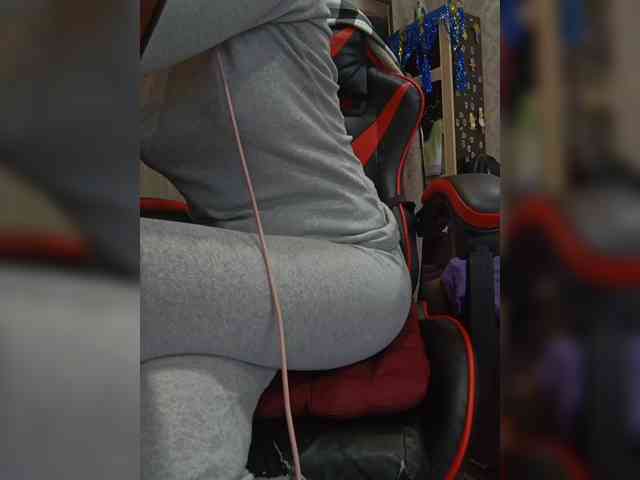 naked_taxi_dispatcher webcam