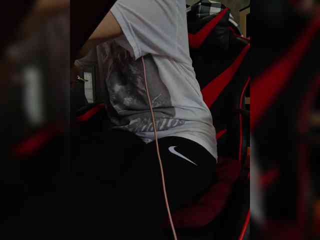 naked_taxi_dispatcher webcam