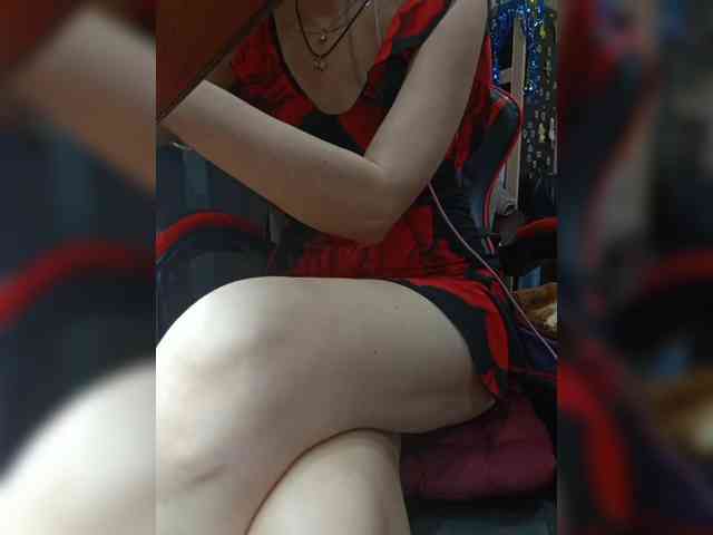 naked_taxi_dispatcher webcam