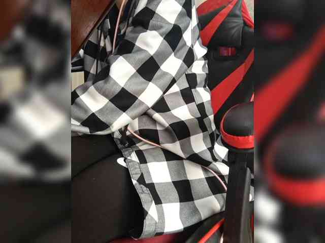 naked_taxi_dispatcher webcam