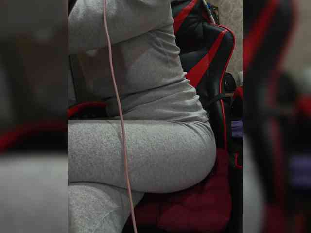 naked_taxi_dispatcher webcam